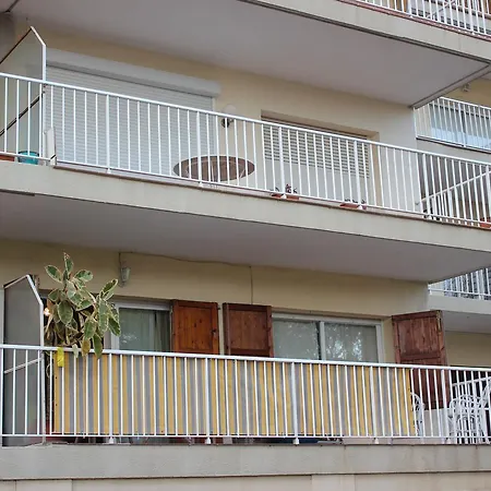 Ridaura Apartment Apartamento *